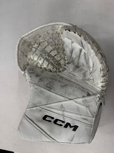 CCM axis 2.5 goalie glove