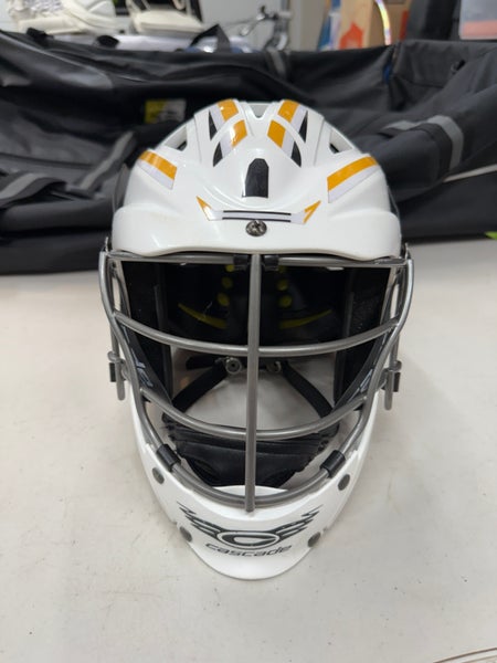 Cascade CS-R Youth Lacrosse Helmet (Used)