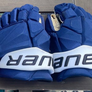 TAMPA BAY LIGHTNING BAUER HYPERLITE GLOVES 13" PRO STOCK MOTTE