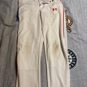 White Men's Adult Small Under Armour Game Pants (Used)