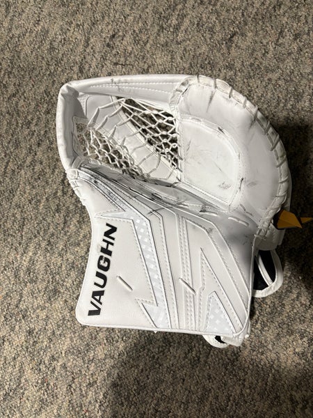 Vaughn slr4 pro goalie catcher glove