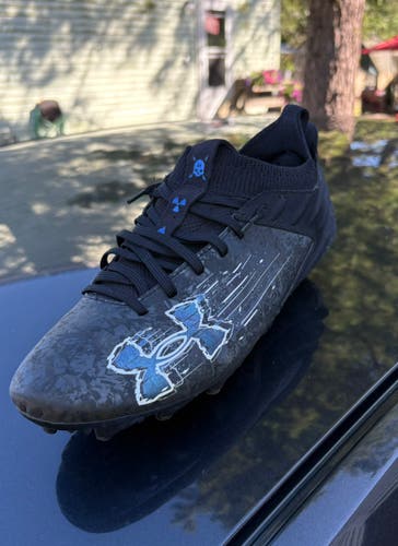 Black Men's Adult Size M 10.0 (W 11.0) Under Armour Molded Cleats Cleats (Used)