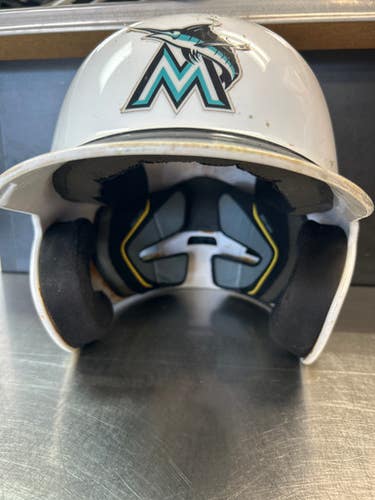 Used Easton 8016301 Batting Helmet No Mask White LG 11868-S000064086