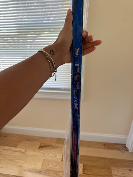 Intermediate Bauer Vapor Hyperlite 2 Right Handed Hockey Stick Pro Stock (New)