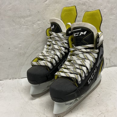 Used CCM SUPER TACKS 9360 Intermediate Hockey Skate Intermediate 6.0 11855-S000188257