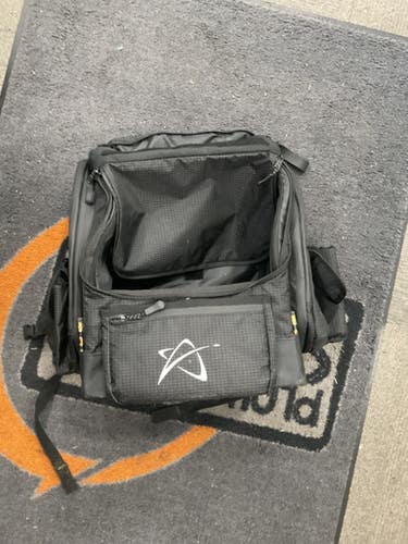 Used Prodigy Disc Golf Backpack Black 11614-S000217641