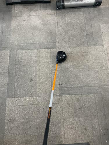 Used Taylormade R7 SUPERQUAD Mens Driver RH 9.5 Degree 11614-S000217572