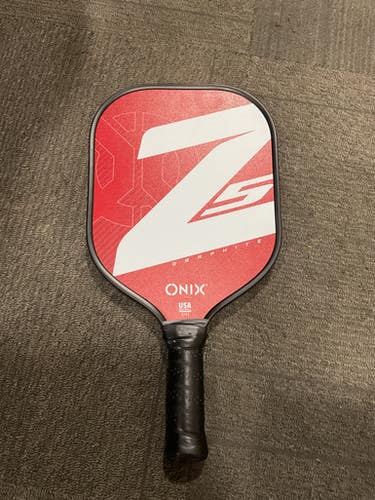 Used Onix GRAPHITE Z5 Pickleball Racquet Red 11614-S000217467