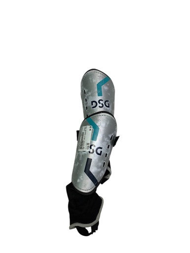 Used Dsg Soccer Shin Guards Youth Grey MD 11347-S000251511