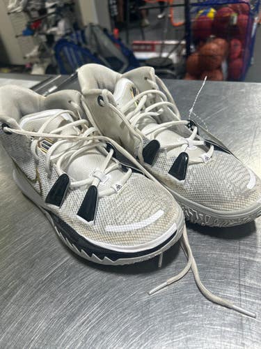 Used Nike KYRIE IRVING Basketball Shoes M White Senior 9 11825-S000033414