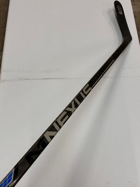 Senior Bauer Nexus 1N Hockey Stick Right Handed PM9 (Used)