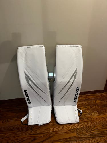 XL  Bauer Hyperlite 2 Goalie Leg Pads Pro Stock (New)