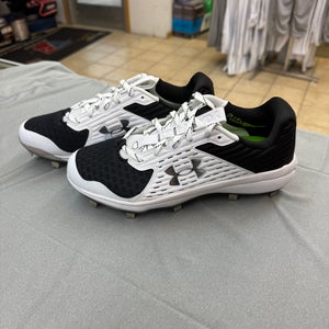 Under Armour Metal Baseball Cleats - Size 7