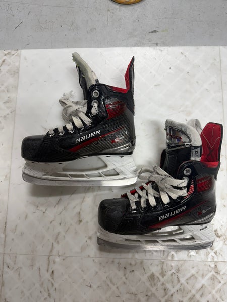 Bauer Vapor 5x pro Hockey Skates Regular Width 13 (Used)