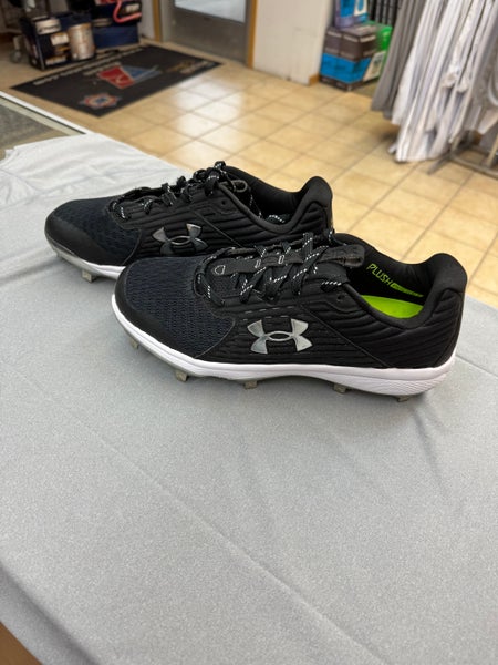 Under Armour Yard MT Metal Baseball Cleats - Size 9