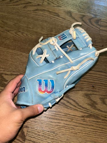 Wilson RH Infield A2000 1786 Baseball Glove 11.5" (Used)
