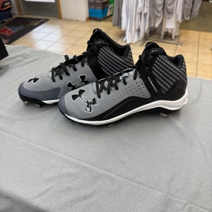 Under Armour Metal Baseball Cleats - Size 7.5
