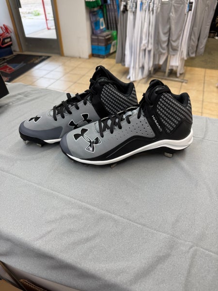 Under Armour Yard Mid ST Metal Baseball Cleats - Size 7.5