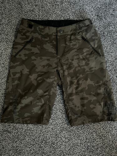 Troy Lee Designs Skyline mountain bike shorts