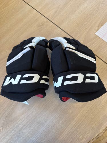 Ccm hockey gloves size 12