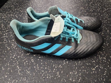 Used Adidas Soccer Cleats Black And White Senior 11 11849-S000029620
