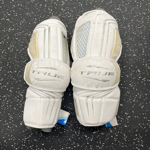 Used True ZERO Lacrosse Arm Pads/Guards White MD 11849-S000027692