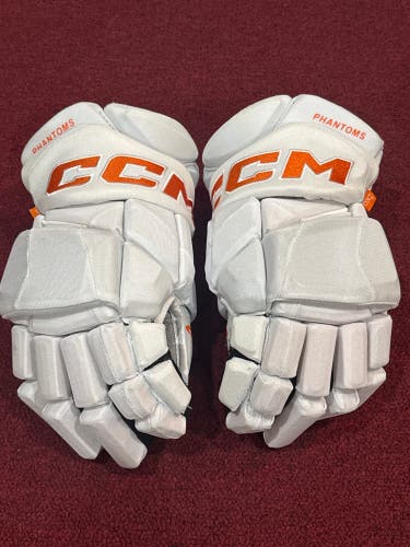 Lehigh Valley Phantoms CCM Jetspeed Size 15 Gloves Item#PH15