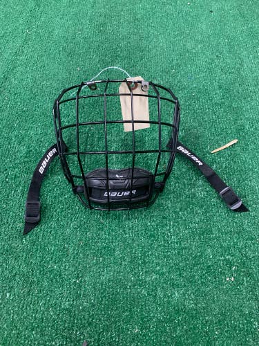 Medium Senior Bauer Profile II Full Cage (Used)