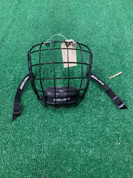 Medium Senior Bauer Profile II Full Cage (Used)