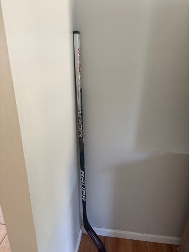 Senior Bauer Vapor Hyperlite Left Hand Hockey Stick P88  (New)