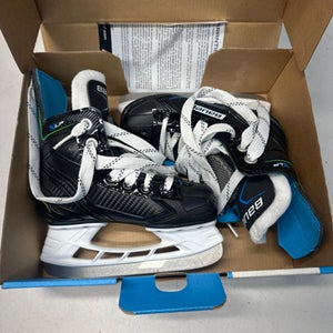 Used Bauer XLP Youth Hockey Skate Youth 09.0 11835-S000196759