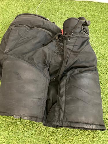 Black Senior Large CCM HP45 Hockey Pants (Used)