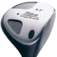 975 D