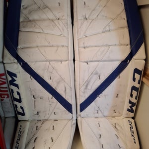 35 +2 CCM E-Flex 5.9 Leg Pads