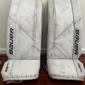 Bauer Supreme M5 Pro Goalie Leg Pads Intermediate medium (31") Used)