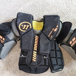 Intermediate S/M Warrior Ritual G2 Goalie Chest Protector (Used)