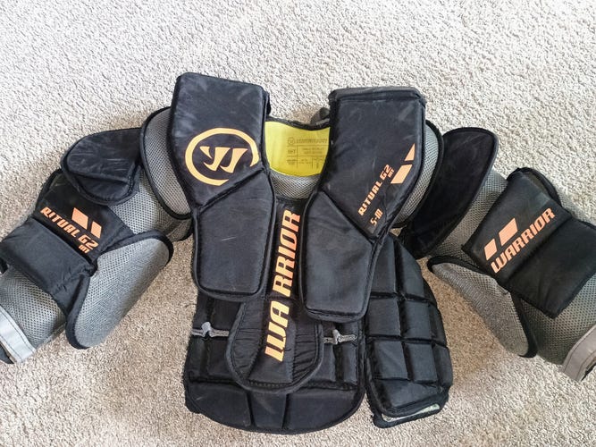 Intermediate S/M Warrior Ritual G2 Goalie Chest Protector (Used)