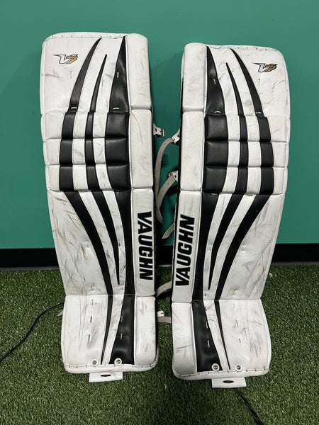 36" +2” Vaughn Velocity V7 XF Pro Goalie Leg Pads (Used)