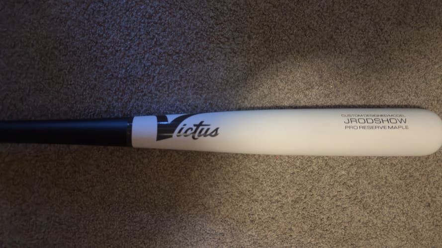 2022 Victus Julio Rodriguez "J-Rod" Pro Reserve Maple BBCOR Certified Bat (-3) 30 oz 33" (New)