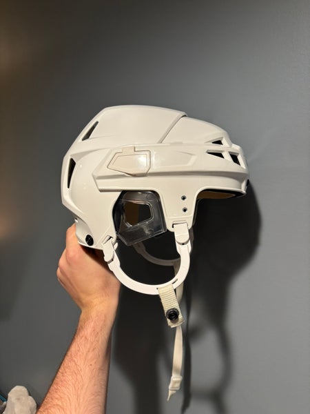 Medium CCM Vector V08 Helmet Pro Stock (Used)