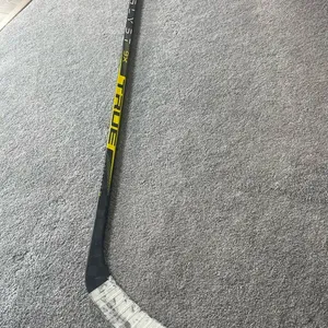 Senior True Catalyst 9X Left Hand Hockey Stick TC2 (Used)