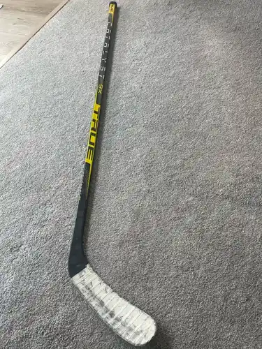 Senior True Catalyst 9X Left Hand Hockey Stick TC2 (Used)