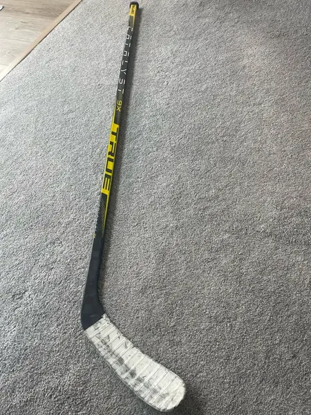Senior True Catalyst 9X Left Hand Hockey Stick TC2 (Used)