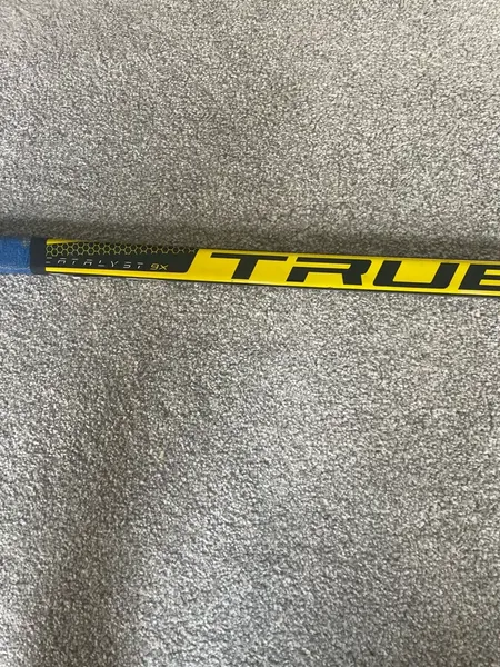 Senior True Catalyst 9X Right Handed Hockey Stick TC2 (Used)