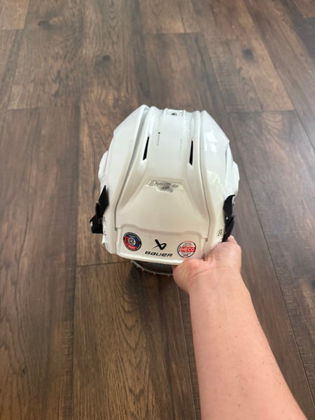 Medium Bauer Re-Akt 85 Helmet (Used)