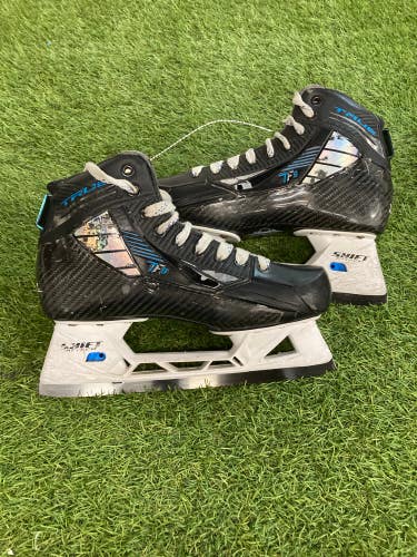 Intermediate True TF9 Hockey Goalie Skates Regular Width Size 5 (Used)