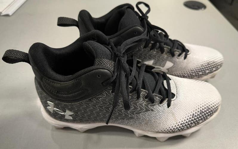Unisex Size M 8.5 (W 9.5) Under Armour Mid Top Molded Cleats (Used)