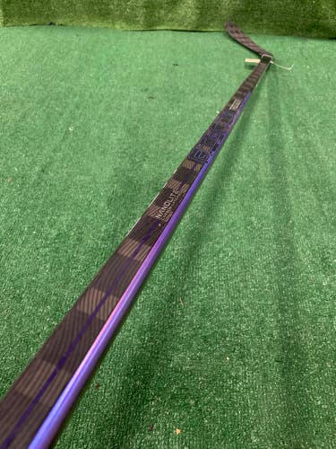 Senior CCM Jetspeed FT7 Pro Hockey Stick Left Hand P28 (Used)