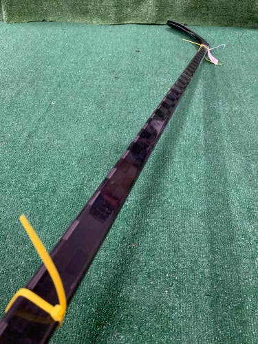 Senior 2-Pack All Black Extra-Lite Hockey Sticks Right Handed P92 (New)