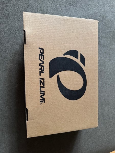 Black Women's Adult Size M 7.0 (W 8.0) Pearl Izumi Cycling Shoes (New)